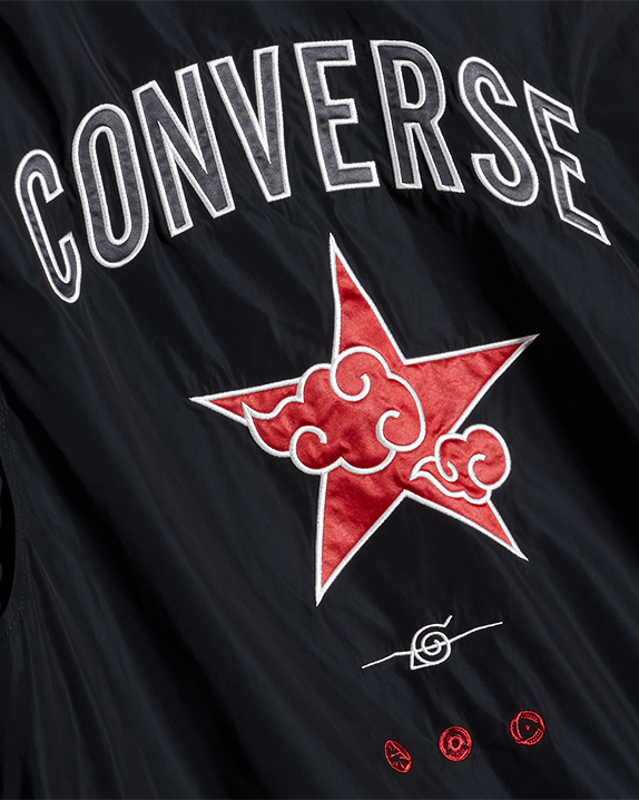 Chaqueta Itachi Andover de Converse x NARUTO SHIPPUDEN