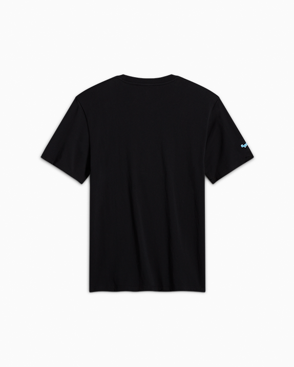 Camiseta gráfica de Doraemon y Converse