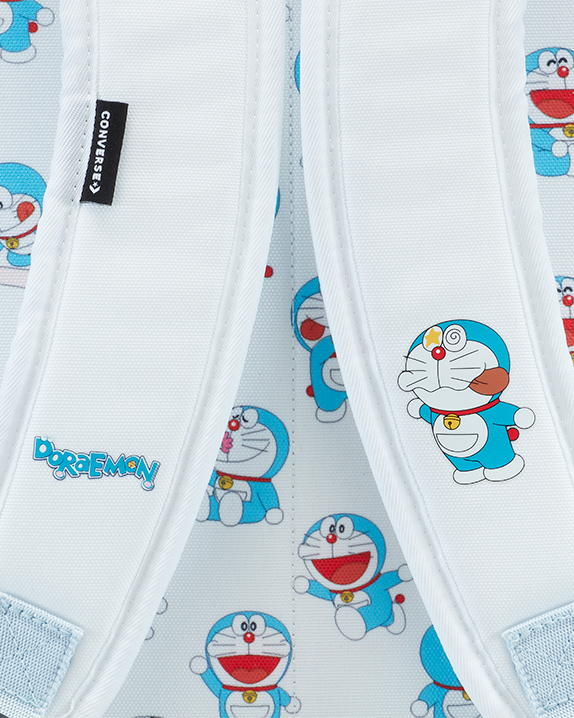 Mochila Doraemon・Converse GO 2