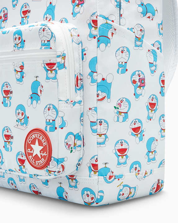 Mochila Doraemon・Converse GO 2