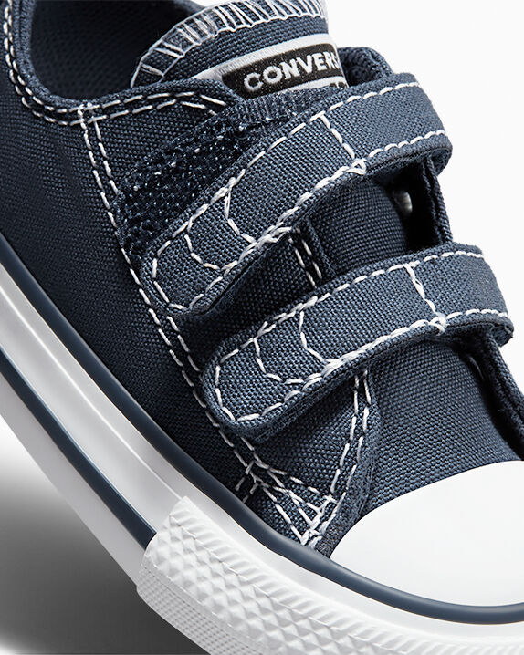 Converse Chuck Taylor All Star 2V Low Top para bebés y niños pequeños