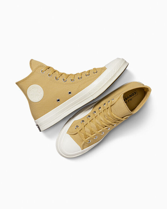 Chuck 70 de caña alta texturizada