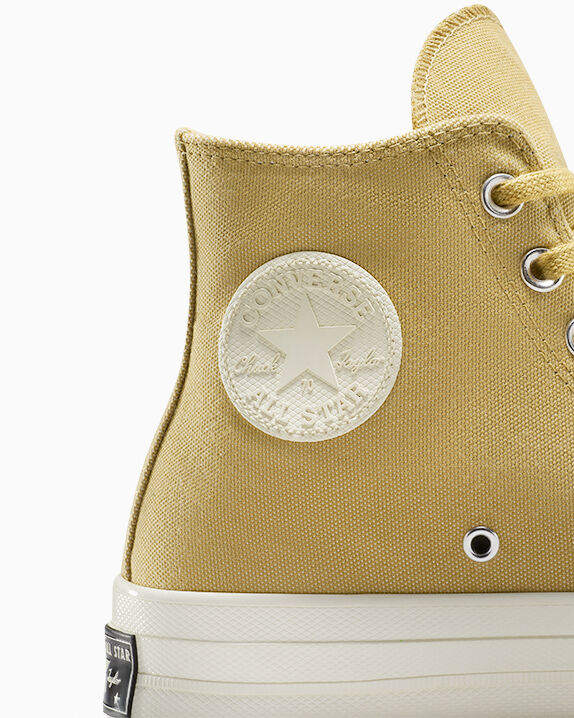 Chuck 70 de caña alta texturizada