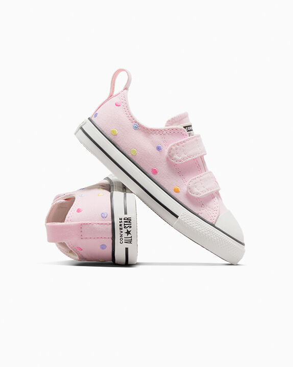 Chuck Taylor All Star de lunares bordados, fácil de poner y de caña baja