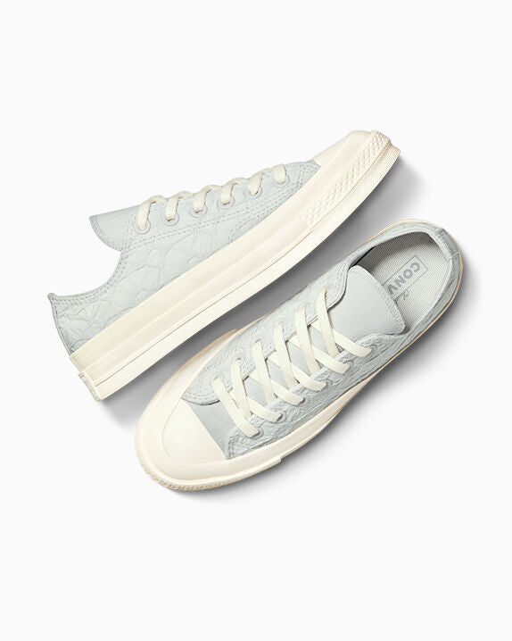 Chuck 70 Texturizado de caña baja