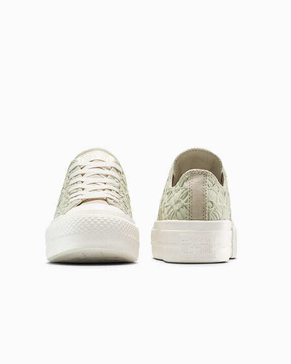 Chuck Taylor All Star Lift Platform Material texturizado de caña baja
