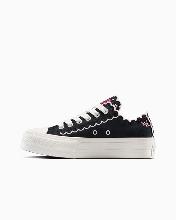 Chuck Taylor All Star Lift Platform Zapatillas bajas con flores bordadas