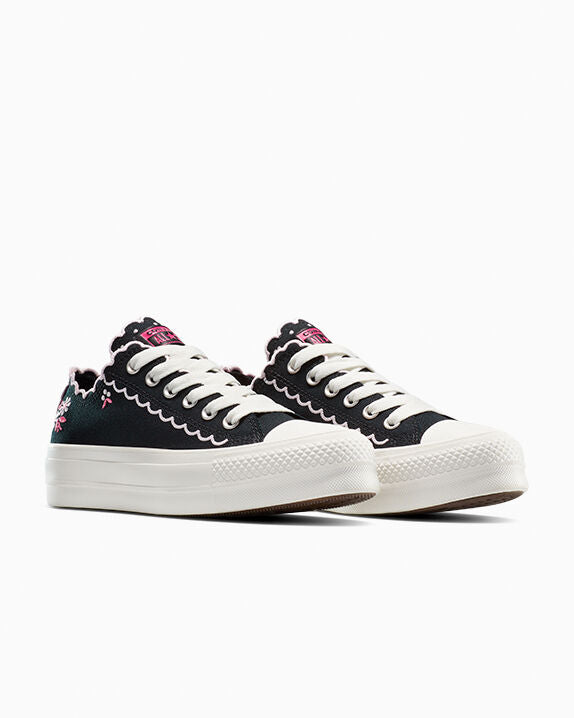 Chuck Taylor All Star Lift Platform Zapatillas bajas con flores bordadas