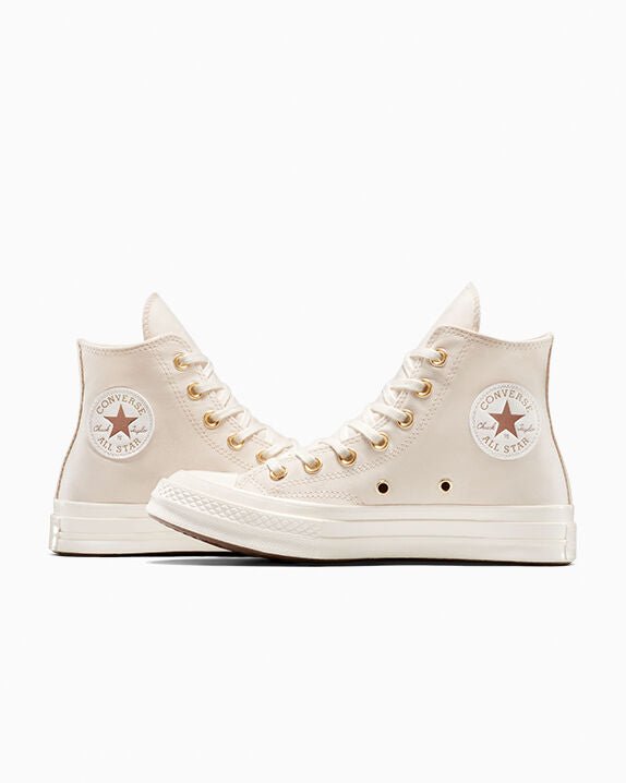 Chuck 70 de caña alta con parche metálico