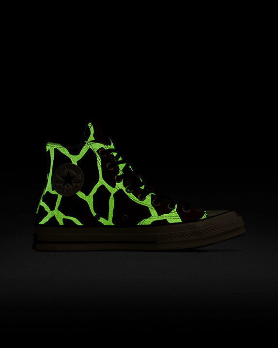 Chuck 70 Zapatillas altas con estampado de jirafa que brillan en la oscuridad