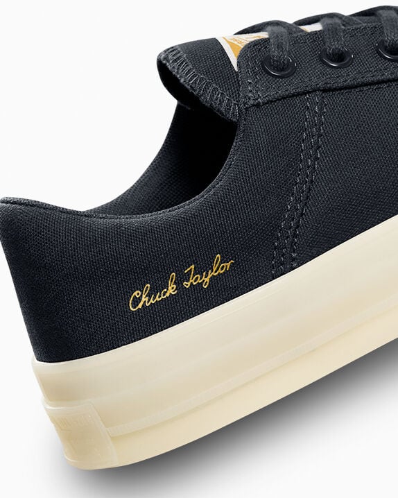 Chuck 70 Marquis Low Top 