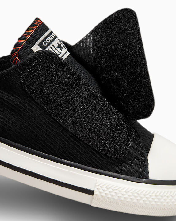 Converse x Dungeons &amp; Dragons Chuck Taylor All Star One Strap Low Top 