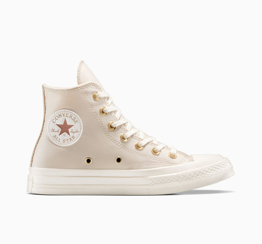 Chuck 70 de caña alta con parche metálico 