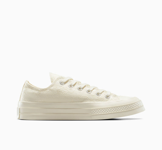 Chuck 70 Lace Low Top 
